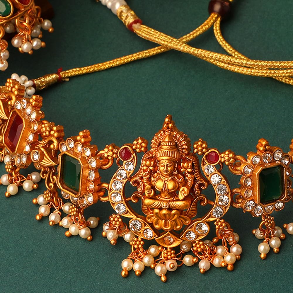 Pearl Choker Traditional