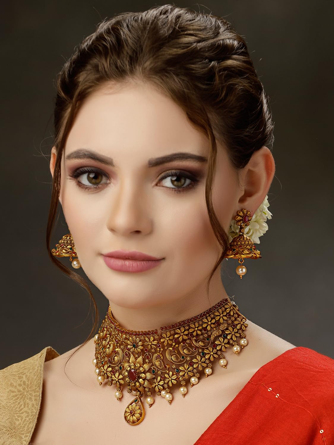 Pearl Choker Traditional