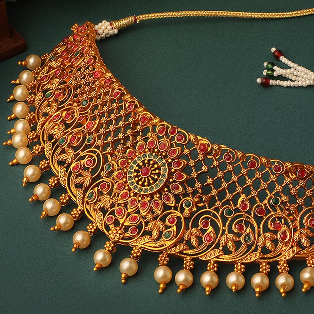 Pearl Choker Traditional
