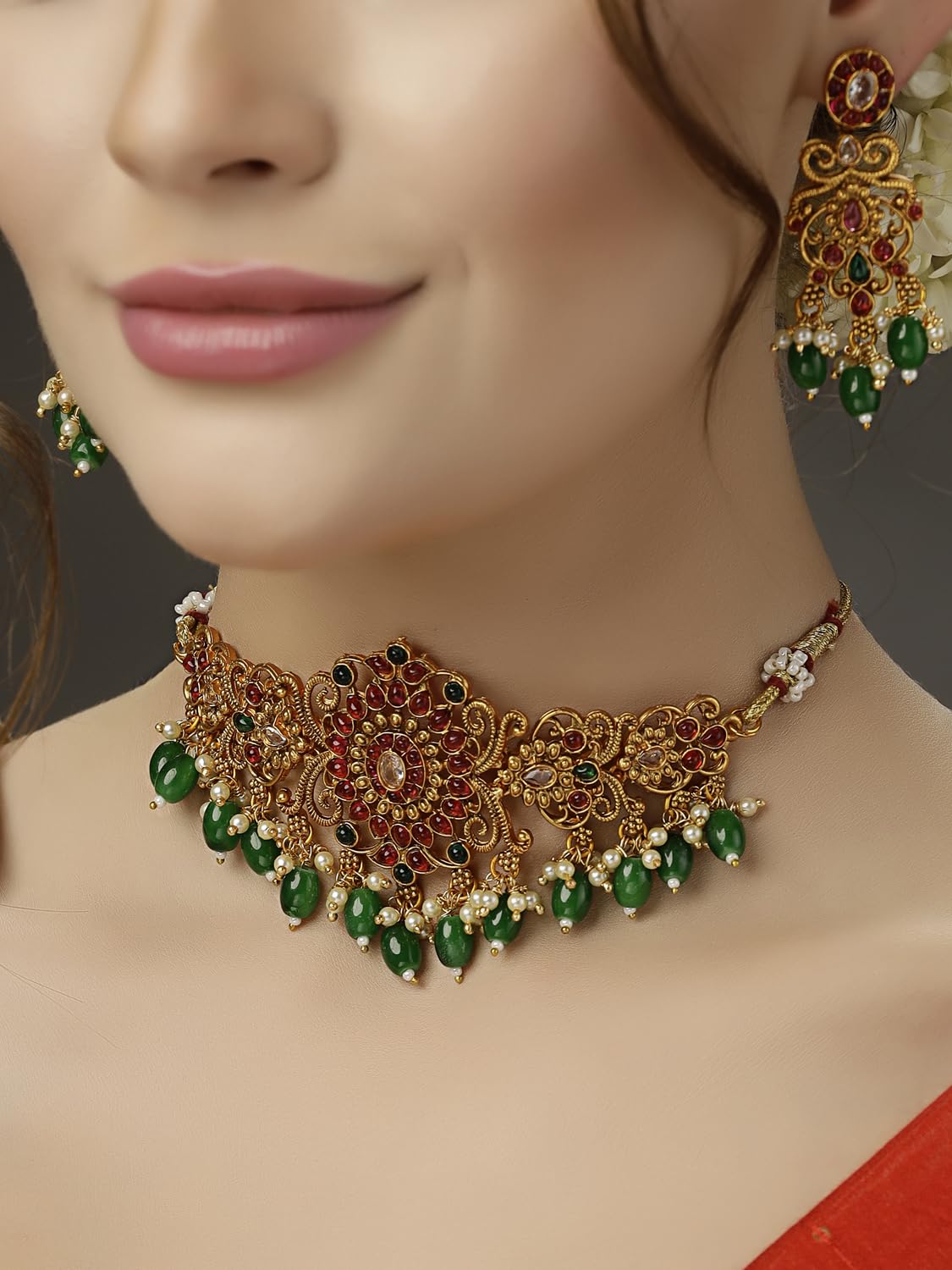 Pearl Choker Traditional