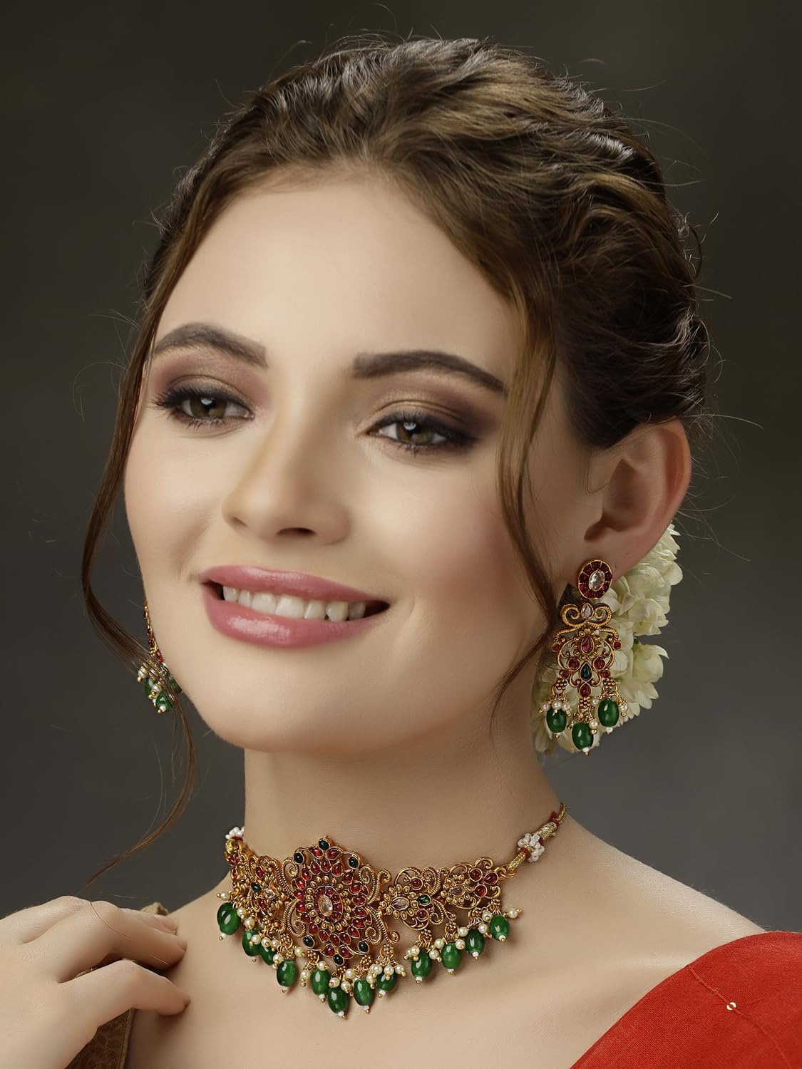 Pearl Choker Traditional