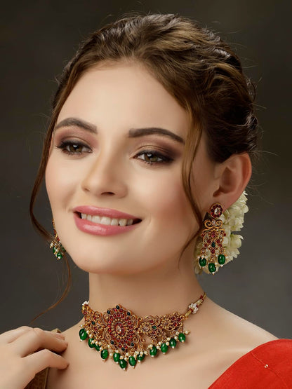 Pearl Choker Traditional