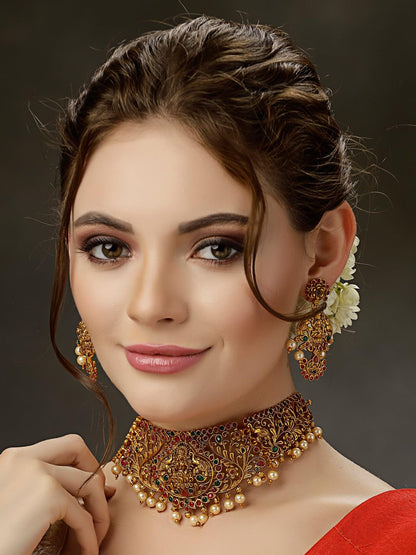 Pearl Choker Traditional