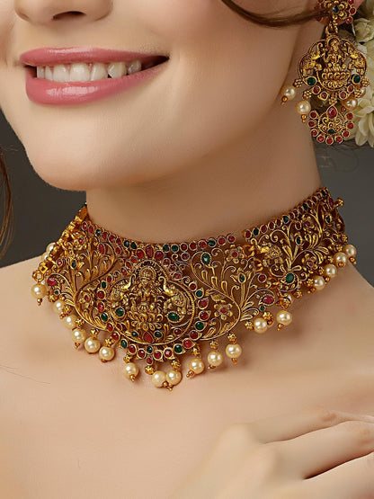 Pearl Choker Traditional