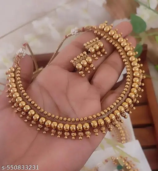Necklace set